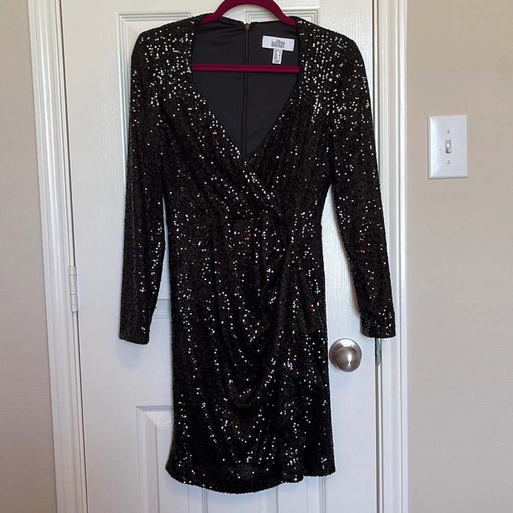 Badgley Mischka Belle Sequin Dress - Picture 2 of 8